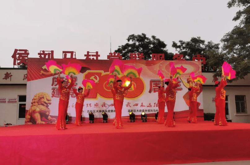 一个长方形长5厘米，宽3厘米，从长方形纸中剪一个最大的正方形，这个正方形周长是多少厘米游戏画面